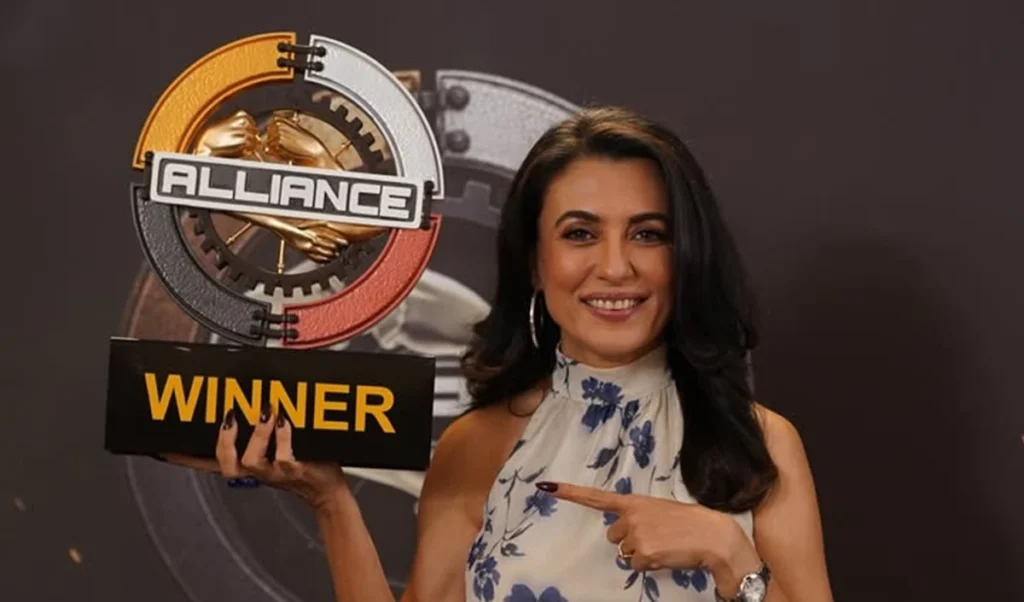 Mini Mathur ने जीता 'Alliance' का पहला सीज़न! Aly Goni और Ruhee Dosani को दी मात, 50 लाख का कैश प्राइज किया अपने नाम Mini Mathur ने जीता 'Alliance' का पहला सीज़न! Aly Goni और Ruhee Dosani को दी मात, 50 लाख का कैश प्राइज किया अपने नाम