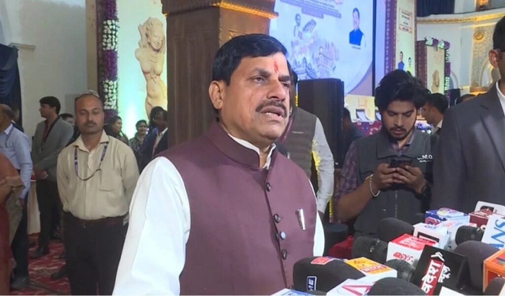 Mohan Yadav ने गृह मंत्री Amit Shah से की मुलाकात, MP के विकास कार्यों की दी जानकारी Mohan Yadav ने गृह मंत्री Amit Shah से की मुलाकात, MP के विकास कार्यों की दी जानकारी