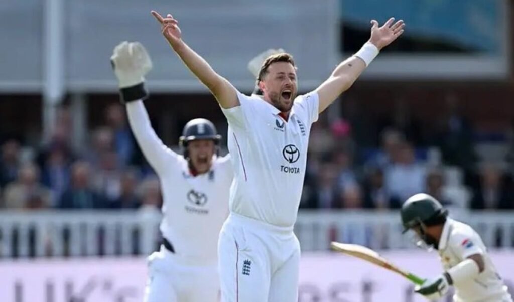 Ollie Robinson के 8 विकेट से ढहा Pakistan, England ने Lord's Test जीतकर सीरीज पर जमाया कब्जा Ollie Robinson के 8 विकेट से ढहा Pakistan, England ने Lord's Test जीतकर सीरीज पर जमाया कब्जा
