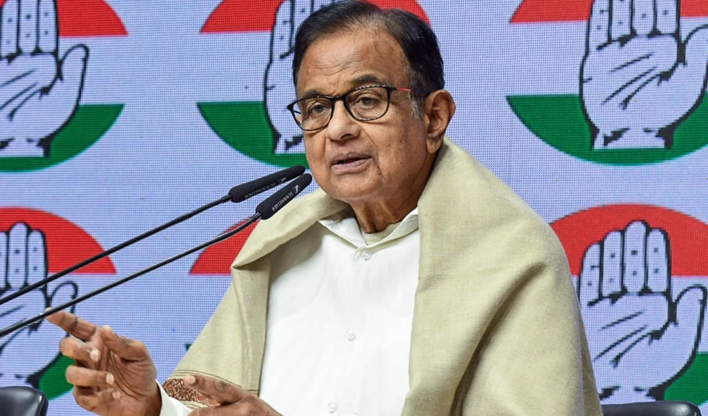 P Chidambaram का सवाल: Jammu-Kashmir को राज्य का दर्जा कब? 7 साल बाद भी ‘जल्द’ का मतलब क्या? P Chidambaram का सवाल: Jammu-Kashmir को राज्य का दर्जा कब? 7 साल बाद भी ‘जल्द’ का मतलब क्या?