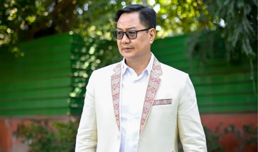 PM Modi के दिमागी नक्सल वाले बयान पर Kiren Rijiju ने दी सफाई, विपक्ष के आरोपों को नकारा PM Modi के दिमागी नक्सल वाले बयान पर Kiren Rijiju ने दी सफाई, विपक्ष के आरोपों को नकारा