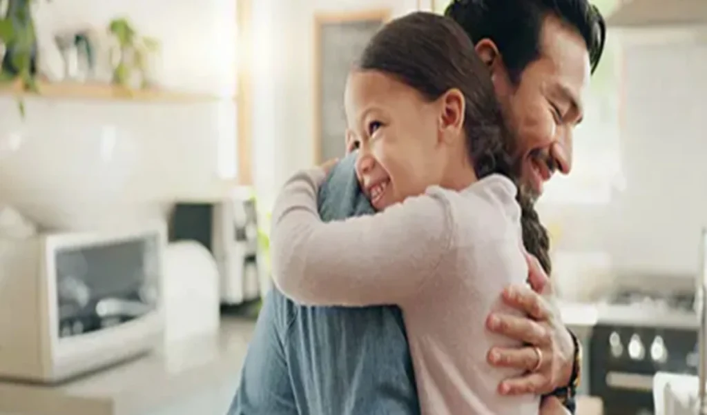 Parenting Mistakes: बच्चों के जिद्दी स्वभाव के पीछे हैं पेरेंट्स की ये 4 गलतियां, Future पर पड़ता है गहरा असर Parenting Mistakes: बच्चों के जिद्दी स्वभाव के पीछे हैं पेरेंट्स की ये 4 गलतियां, Future पर पड़ता है गहरा असर