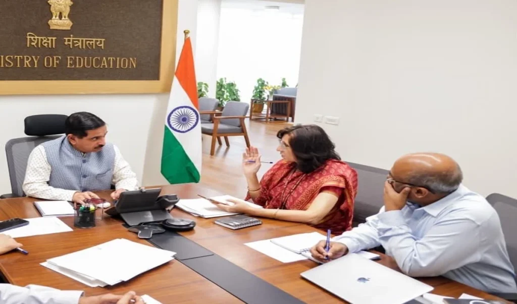 Prahlad Joshi ने NTA को दिया युद्ध स्तर पर Exam सुधार का आदेश, 50 कर्मचारी बर्खास्त Prahlad Joshi ने NTA को दिया युद्ध स्तर पर Exam सुधार का आदेश, 50 कर्मचारी बर्खास्त