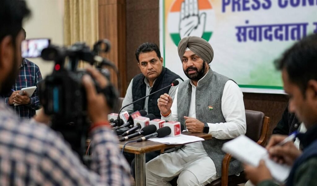 Punjab Congress अध्यक्ष अमरिंदर सिंह राजा वडिंग बोले- नहीं दूंगा इस्तीफा Punjab Congress अध्यक्ष अमरिंदर सिंह राजा वडिंग बोले- नहीं दूंगा इस्तीफा