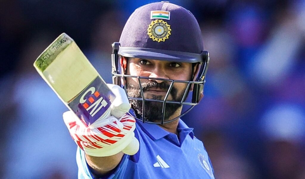 Rohit Sharma का TV Debut: 'Family Full House' से करेंगे मनोरंजन की नई पारी शुरू Rohit Sharma का TV Debut: 'Family Full House' से करेंगे मनोरंजन की नई पारी शुरू