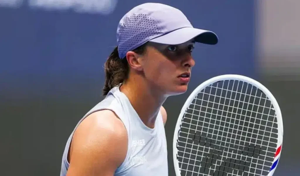 Toronto Semifinal: Iga Swiatek ने श्नाइडर को रौंदा, स्वितोलिना से होगा पुरानी हार का हिसाब Toronto Semifinal: Iga Swiatek ने श्नाइडर को रौंदा, स्वितोलिना से होगा पुरानी हार का हिसाब
