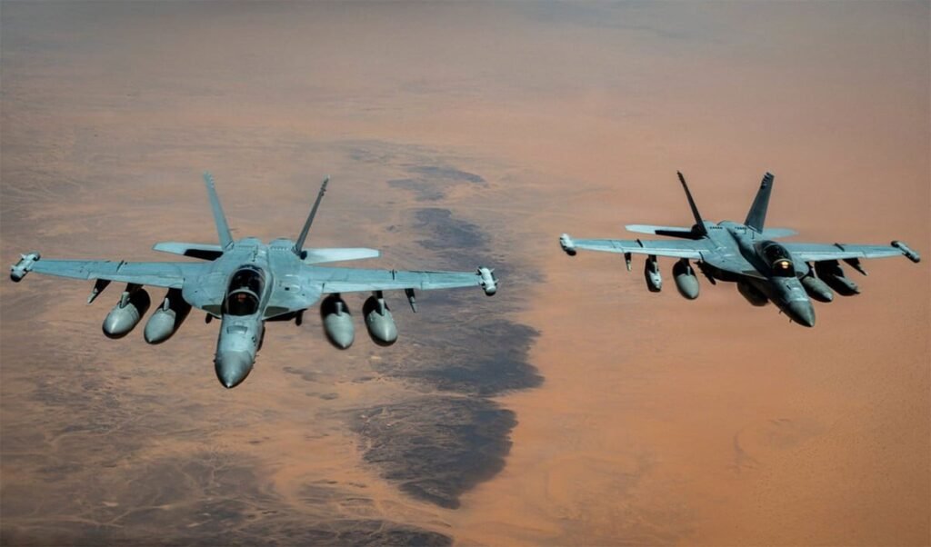 US CENTCOM का पलटवार: IRGC के दावों को बताया 'झूठा', Strait of Hormuz में सुरक्षा के लिए की 'Precise Action' US CENTCOM का पलटवार: IRGC के दावों को बताया 'झूठा', Strait of Hormuz में सुरक्षा के लिए की 'Precise Action'