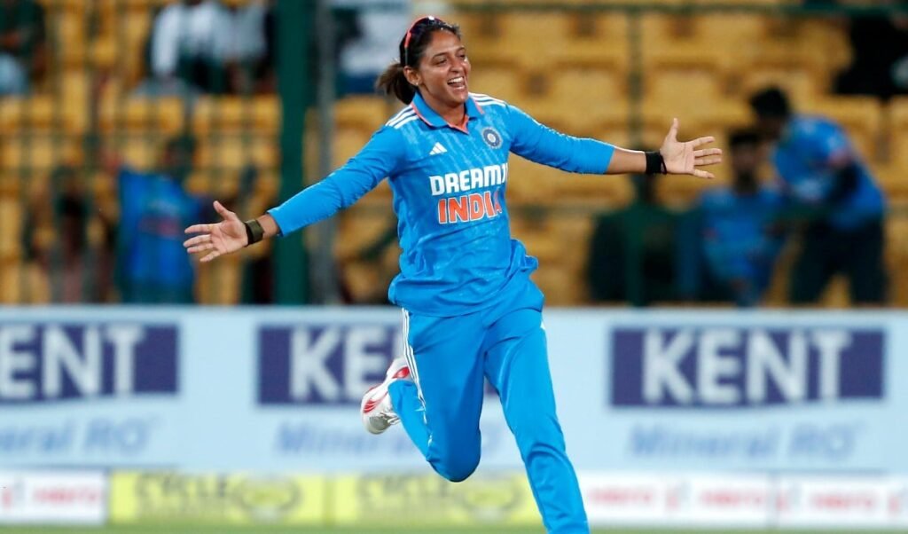 Women's T20 Asia Cup में India vs Thailand मुकाबला, क्या Harmanpreet Kaur की कप्तानी में लौटेगी पुरानी लय? Women's T20 Asia Cup में India vs Thailand मुकाबला, क्या Harmanpreet Kaur की कप्तानी में लौटेगी पुरानी लय?