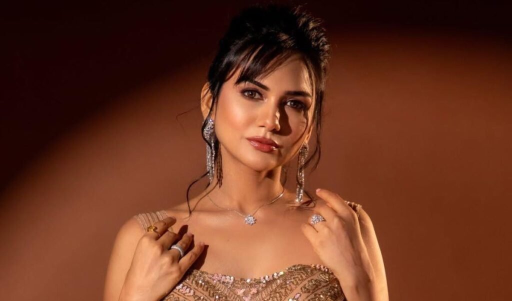 akanksha chamola breaks silence on controversy related to gaurav khanna