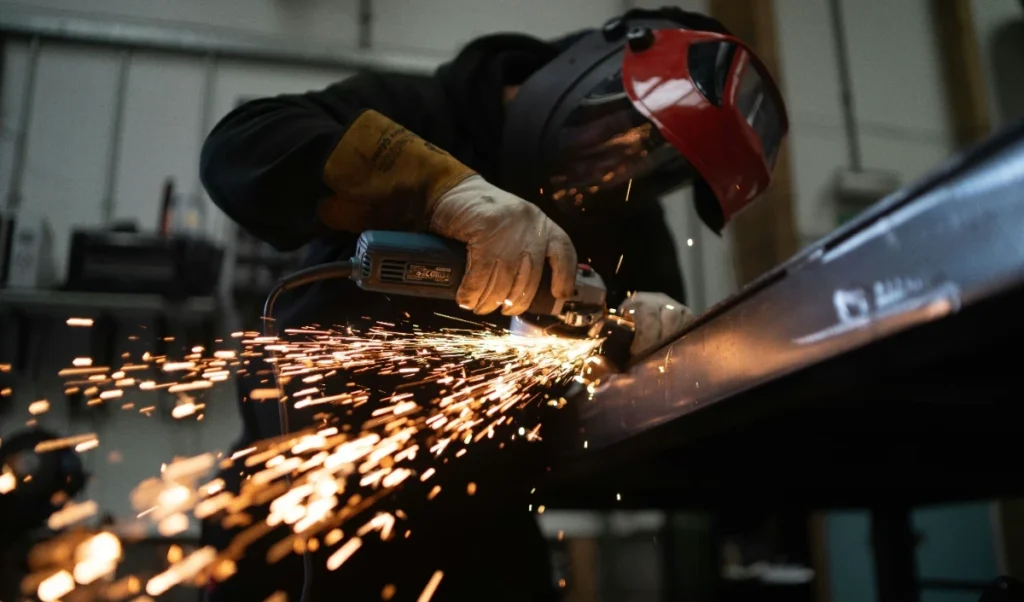india manufacturing sector pmi hits highest level since july 2021