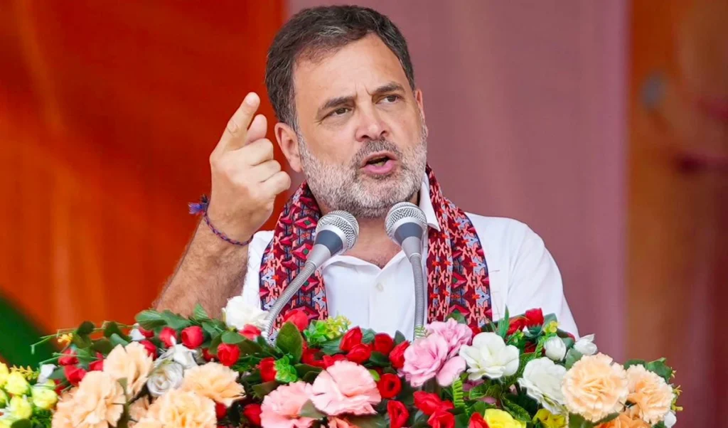 आवाजें एक साथ उठती हैं तभी सरकार झुकती है: Rahul Gandhi ने Paper Leak पर BJP को घेरा आवाजें एक साथ उठती हैं तभी सरकार झुकती है: Rahul Gandhi ने Paper Leak पर BJP को घेरा