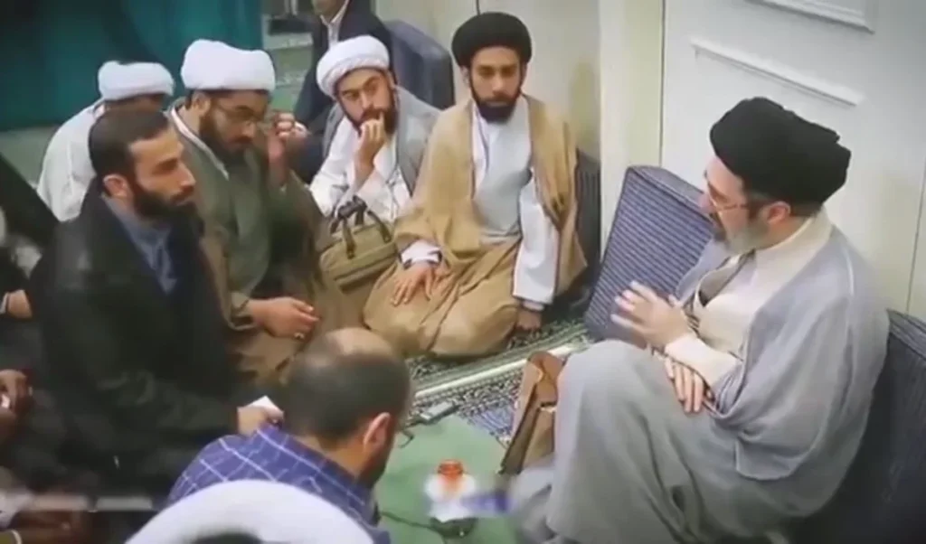 इजरायली मीडिया के दावों के बाद Mojtaba Khamenei का वीडियो आया सामने इजरायली मीडिया के दावों के बाद Mojtaba Khamenei का वीडियो आया सामने