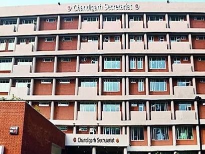 इनड्राइव का लाइसेंस छह महीने के लिए सस्पेंड:चंडीगढ़ एसडीए की बड़ी कार्रवाई, आज से आर्डर लागू, पहले ओला पर हुआ एक्शन इनड्राइव का लाइसेंस छह महीने के लिए सस्पेंड:चंडीगढ़ एसडीए की बड़ी कार्रवाई, आज से आर्डर लागू, पहले ओला पर हुआ एक्शन
