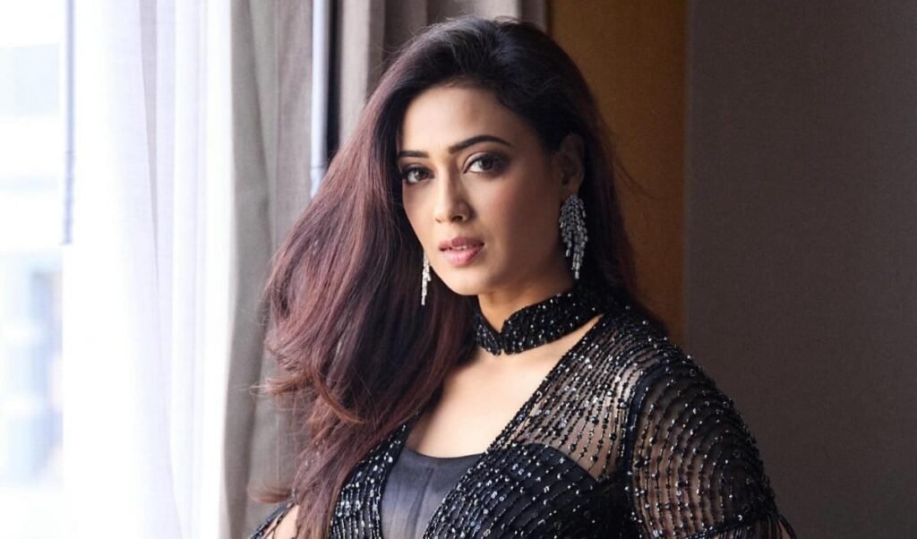 ऑनलाइन ग्रॉसरी में मिला कॉकरोच! भड़कीं Shweta Tiwari ने महाराष्ट्र FDA कमिश्नर तुकाराम मुंढे से लगाई गुहार ऑनलाइन ग्रॉसरी में मिला कॉकरोच! भड़कीं Shweta Tiwari ने महाराष्ट्र FDA कमिश्नर तुकाराम मुंढे से लगाई गुहार