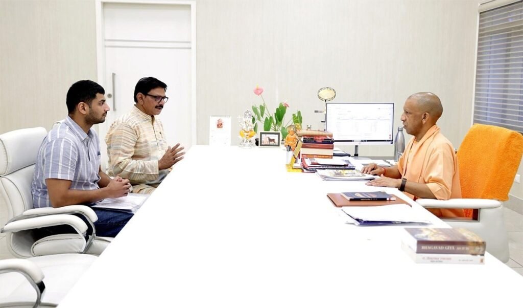 किसानों को बाजार के अनुरूप उचित मुआवजा दिलाने की पहल तेज, मुख्यमंत्री से चर्चा के बाद ग्रेटर नोएडा प्राधिकरण में अहम बैठक किसानों को बाजार के अनुरूप उचित मुआवजा दिलाने की पहल तेज, मुख्यमंत्री से चर्चा के बाद ग्रेटर नोएडा प्राधिकरण में अहम बैठक