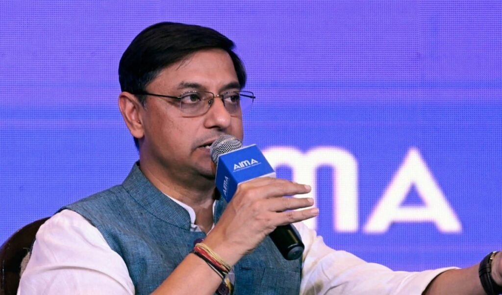 केवल Digitization सुधार नहीं, Sanjeev Sanyal ने India की Economic Growth के लिए शासन सरलीकरण पर दिया जोर केवल Digitization सुधार नहीं, Sanjeev Sanyal ने India की Economic Growth के लिए शासन सरलीकरण पर दिया जोर