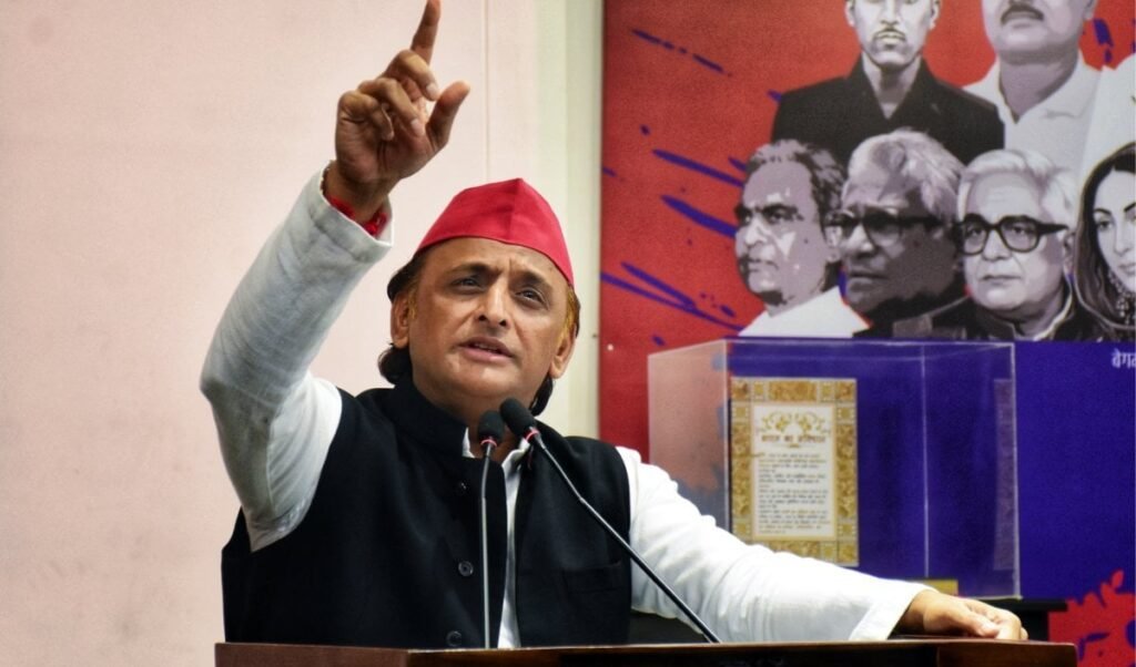 चुनाव से कुछ महीने पहले 1 लाख नौकरी क्यों? Akhilesh Yadav ने योगी सरकार और BJP पर लगाए कई आरोप चुनाव से कुछ महीने पहले 1 लाख नौकरी क्यों? Akhilesh Yadav ने योगी सरकार और BJP पर लगाए कई आरोप