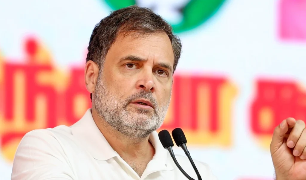 झारखंड छात्रों के विरोध पर Congress मौन, BJP ने Rahul Gandhi की चुप्पी पर घेरा झारखंड छात्रों के विरोध पर Congress मौन, BJP ने Rahul Gandhi की चुप्पी पर घेरा