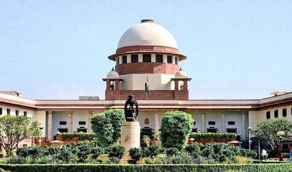 मणिपुर हिंसा के 24,000 पीड़ित परिवारों को अब तक क्यों नहीं मिला लाभ? Supreme Court ने Justice Mittal Committee से मांगी रिपोर्ट मणिपुर हिंसा के 24,000 पीड़ित परिवारों को अब तक क्यों नहीं मिला लाभ? Supreme Court ने Justice Mittal Committee से मांगी रिपोर्ट