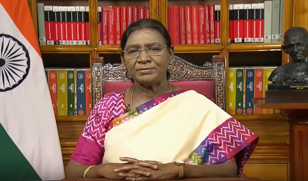 राष्ट्र के नाम President Murmu का संदेश: 2047 तक Viksit Bharat बनाने के लिए करें काम राष्ट्र के नाम President Murmu का संदेश: 2047 तक Viksit Bharat बनाने के लिए करें काम