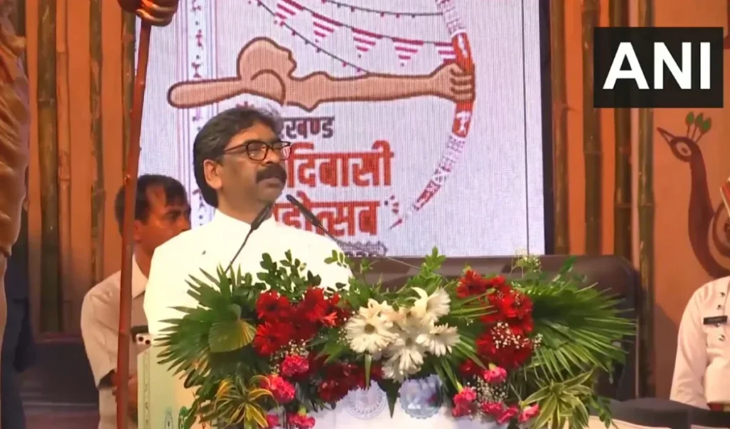 लाठी-बंदूक से नहीं, बातचीत से निकलेगा हल, रांची में चल रहे छात्र आंदोलन पर बोले CM Hemant Soren लाठी-बंदूक से नहीं, बातचीत से निकलेगा हल, रांची में चल रहे छात्र आंदोलन पर बोले CM Hemant Soren