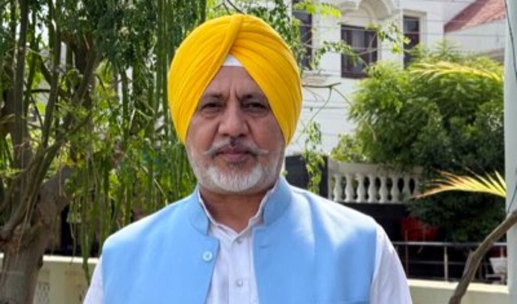 AAP ने BJP की Nasha Mukt Punjab Yatra पर दागे सवाल, 10 साल के शासन का मांगा हिसाब AAP ने BJP की Nasha Mukt Punjab Yatra पर दागे सवाल, 10 साल के शासन का मांगा हिसाब