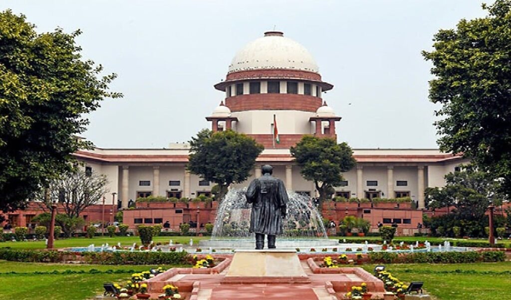 BCI Chairman मनन मिश्रा पर Supreme Court की बड़ी टिप्पणी, कार्यकाल को बताया केवल ‘Pro-Tem’ व्यवस्था BCI Chairman मनन मिश्रा पर Supreme Court की बड़ी टिप्पणी, कार्यकाल को बताया केवल ‘Pro-Tem’ व्यवस्था