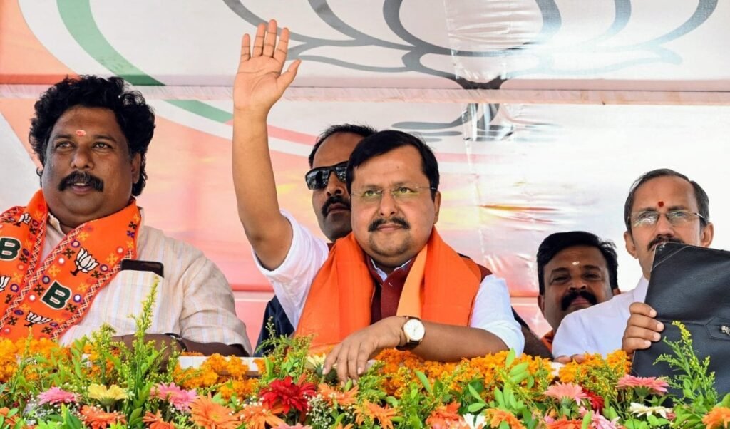 Bengal के युवा नौकरी मांगने वाले नहीं, देने वाले हैं, Kolkata में बोले BJP नेता Nitin Nabin Bengal के युवा नौकरी मांगने वाले नहीं, देने वाले हैं, Kolkata में बोले BJP नेता Nitin Nabin