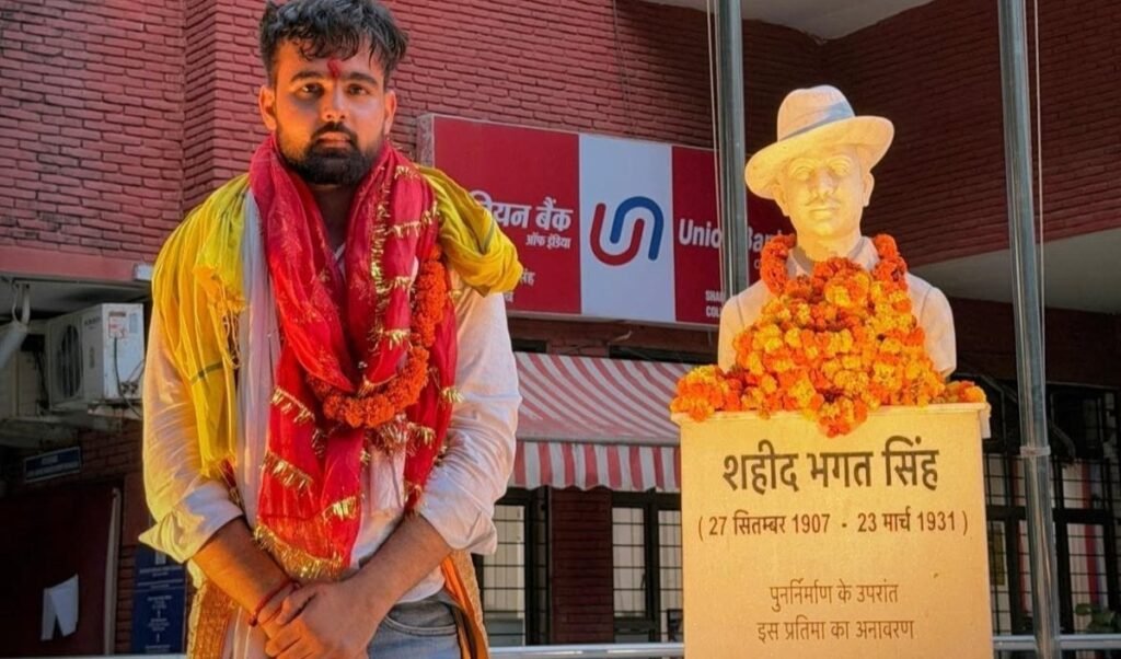 DUSU VP Race में निर्दलीय का दबदबा: जानें ABVP और NSUI को भारी अंतर से हराने वाले Deepanshu Shokeen की कहानी DUSU VP Race में निर्दलीय का दबदबा: जानें ABVP और NSUI को भारी अंतर से हराने वाले Deepanshu Shokeen की कहानी