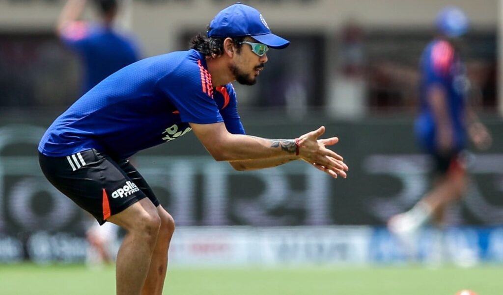 Duleep Trophy Final में Ishan Kishan का तूफानी दोहरा शतक, कप्तान के तौर पर रचा इतिहास Duleep Trophy Final में Ishan Kishan का तूफानी दोहरा शतक, कप्तान के तौर पर रचा इतिहास