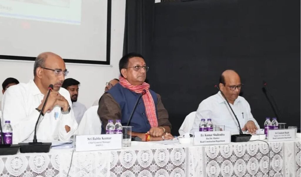 Er Kumar Shailendra ने अफसरों को दिए निर्देश, तय समय और उच्च गुणवत्ता के साथ पूरी हों Road Projects Er Kumar Shailendra ने अफसरों को दिए निर्देश, तय समय और उच्च गुणवत्ता के साथ पूरी हों Road Projects