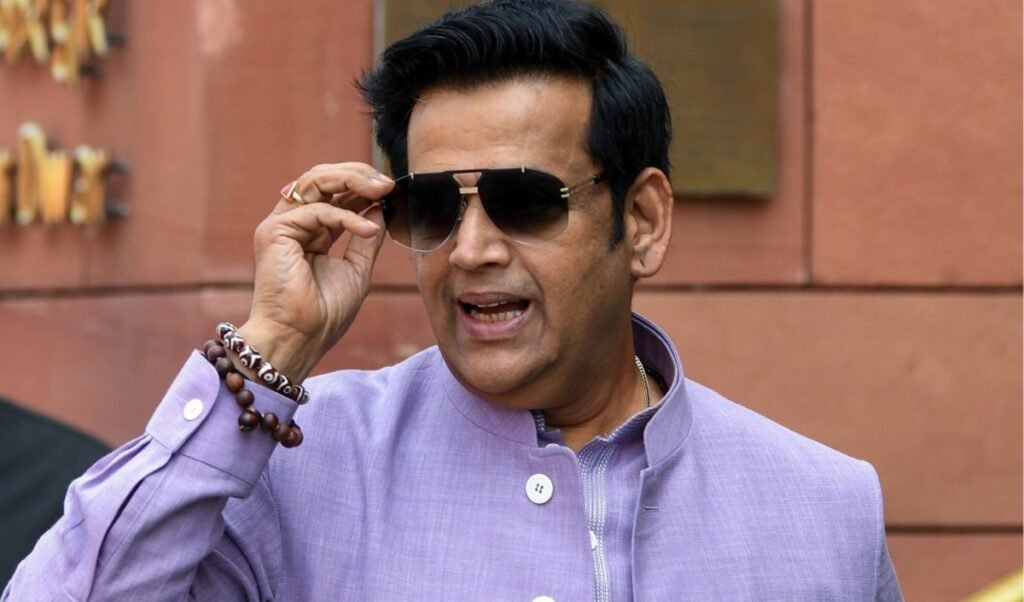 Gorakhpur में जलभराव पर MP Ravi Kishan और BJP पार्षद में फोन पर नोकझोंक, Video सामने आया Gorakhpur में जलभराव पर MP Ravi Kishan और BJP पार्षद में फोन पर नोकझोंक, Video सामने आया