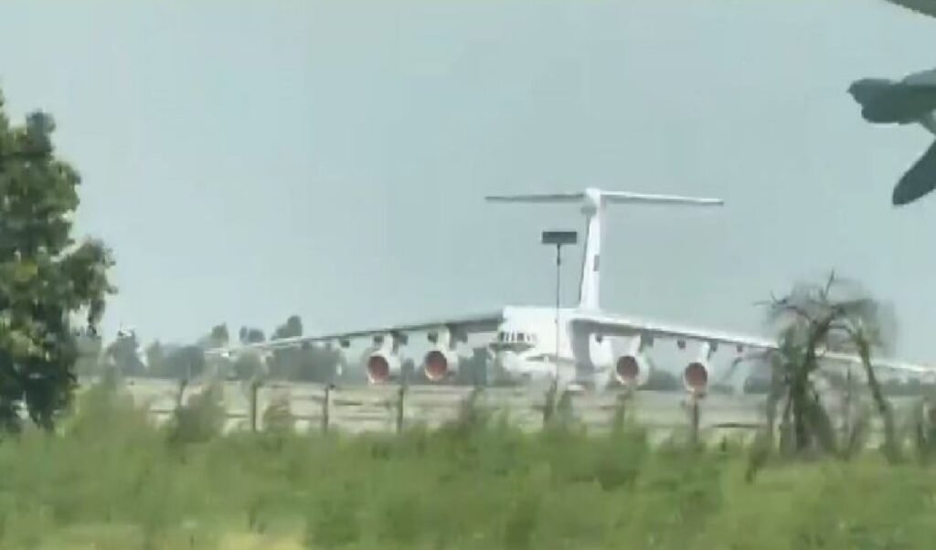 Innoprom India में दिखेगी रूस की ताकत, Pinnacle Air और Air Kerala के साथ होगी 105 Regional Aircraft की महाडील Innoprom India में दिखेगी रूस की ताकत, Pinnacle Air और Air Kerala के साथ होगी 105 Regional Aircraft की महाडील