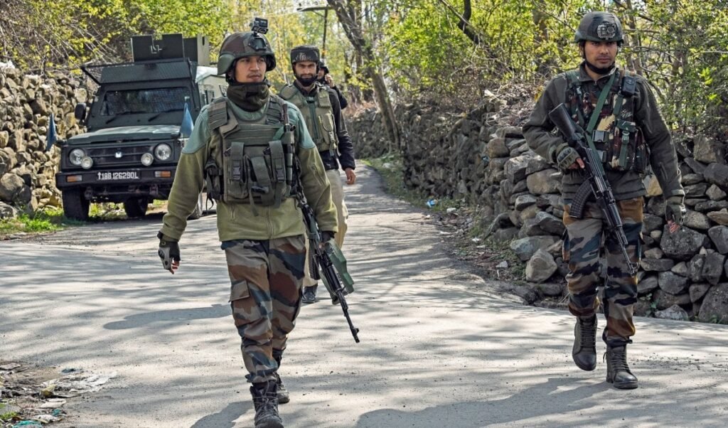 Jammu and Kashmir Encounter | सुरक्षा बलों को बड़ी कामयाबी! बडगाम मुठभेड़ में लश्कर-ए-तैयबा का शीर्ष आतंकवादी ‘मूसा’ ढेर Jammu and Kashmir Encounter | सुरक्षा बलों को बड़ी कामयाबी! बडगाम मुठभेड़ में लश्कर-ए-तैयबा का शीर्ष आतंकवादी ‘मूसा’ ढेर