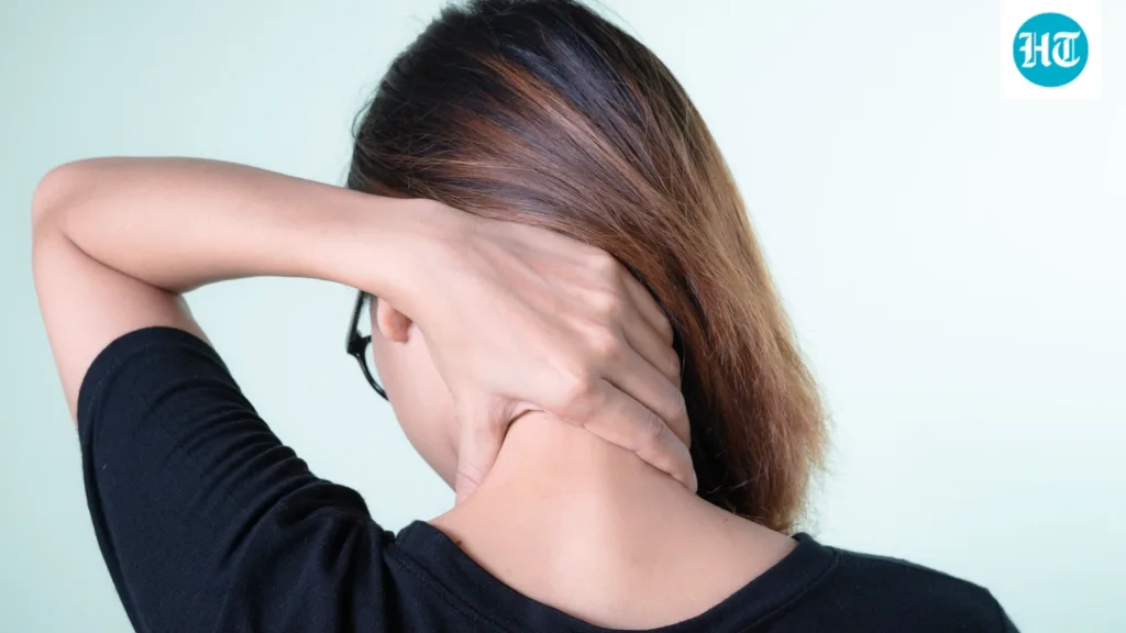 Ortho-spine surgeon Dr Hitesh Garg shares 5 everyday signs that hint at the neck affecting the spinal cord Ortho-spine surgeon Dr Hitesh Garg shares 5 everyday signs that hint at the neck affecting the spinal cord