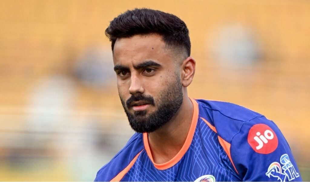 Prasidh Krishna की वापसी, 1st ODI में Team India ने Gurnoor Brar और Naman Dhir को उतारा