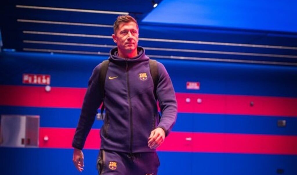 Robert Lewandowski बोले Jose Mourinho की वापसी से मजबूत हुआ Real Madrid, पर मेरा दिल अभी भी Barcelona के साथ Robert Lewandowski बोले Jose Mourinho की वापसी से मजबूत हुआ Real Madrid, पर मेरा दिल अभी भी Barcelona के साथ