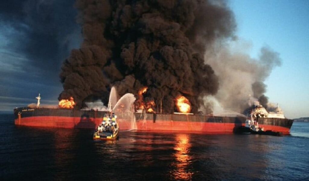 US Iran War Updates: UAE और कुवैत में US मिलिट्री ठिकानों पर भीषण हमला, पाकिस्तान का दोनों देशों संग बातचीत का दावा US Iran War Updates: UAE और कुवैत में US मिलिट्री ठिकानों पर भीषण हमला, पाकिस्तान का दोनों देशों संग बातचीत का दावा