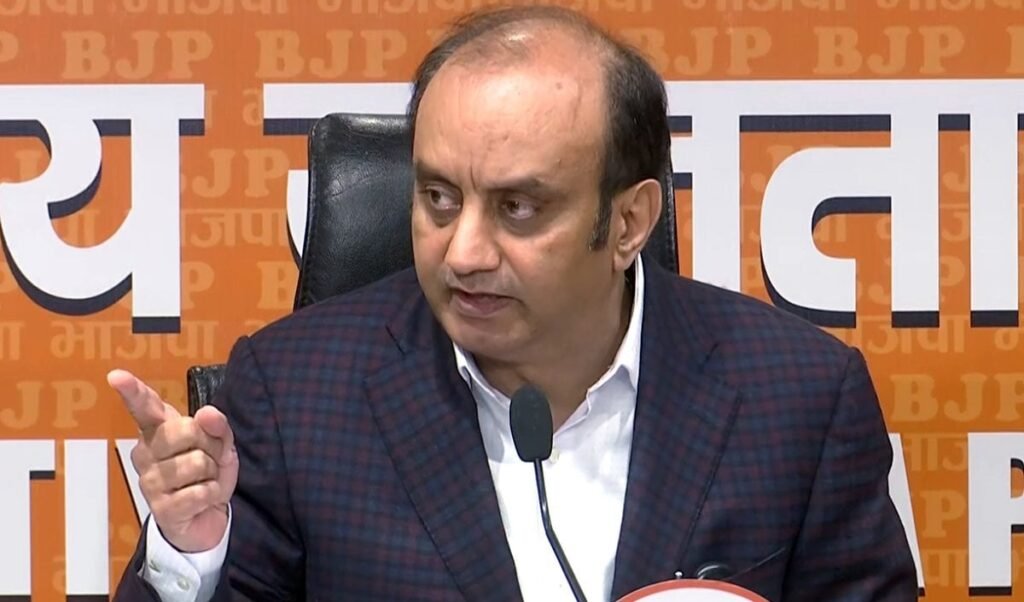 ‘अपनी पार्टी का इतिहास भी नहीं जानते Rahul Gandhi’, TMC Symbol Freeze पर Sudhanshu Trivedi का तीखा तंज ‘अपनी पार्टी का इतिहास भी नहीं जानते Rahul Gandhi’, TMC Symbol Freeze पर Sudhanshu Trivedi का तीखा तंज