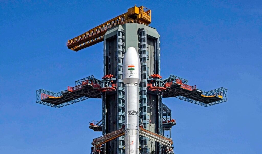 आसमान में भारत की ‘आंख’ तैनात! GSLV-F17 मिशन हुआ सफल, ISRO चीफ बोले- इस साल 6 और धाकड़ मिशन होंगे लॉन्च! आसमान में भारत की ‘आंख’ तैनात! GSLV-F17 मिशन हुआ सफल, ISRO चीफ बोले- इस साल 6 और धाकड़ मिशन होंगे लॉन्च!