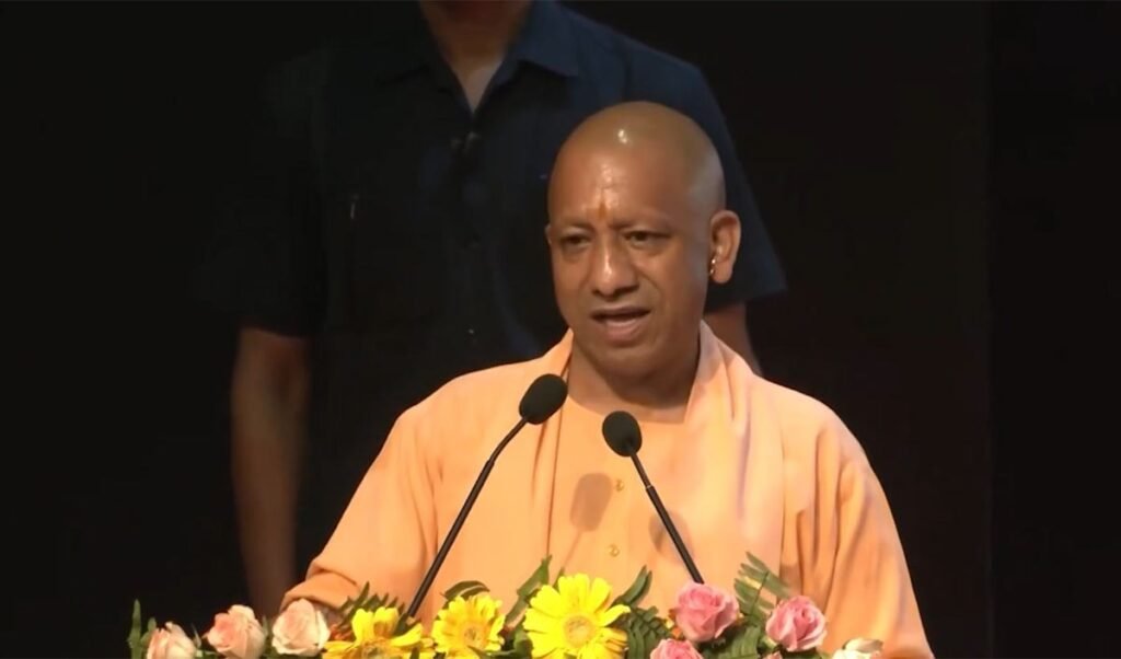 उत्तर प्रदेश में सनातन और विकास की गूंज