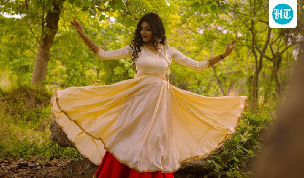 10 Anarkali kurtas for women to wear this Diwali, from printed to embroidered styles