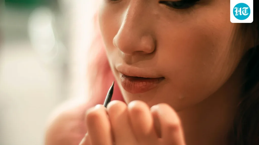 6 smudge-proof lip liners for defined lips and longer-lasting lipstick