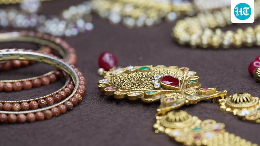 Alia Bhatt-inspired jewellery pieces you can shop during Amazon Great Indian Festival Alia Bhatt-inspired jewellery pieces you can shop during Amazon Great Indian Festival