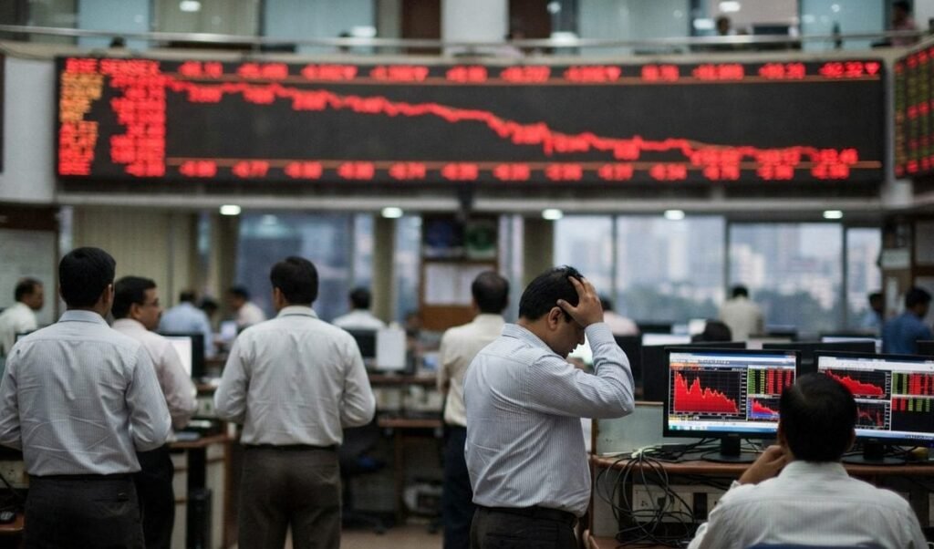 BSE Sensex में 1045 अंकों की भारी गिरावट, Nifty टूटकर 22231 पर पहुंचा BSE Sensex में 1045 अंकों की भारी गिरावट, Nifty टूटकर 22231 पर पहुंचा