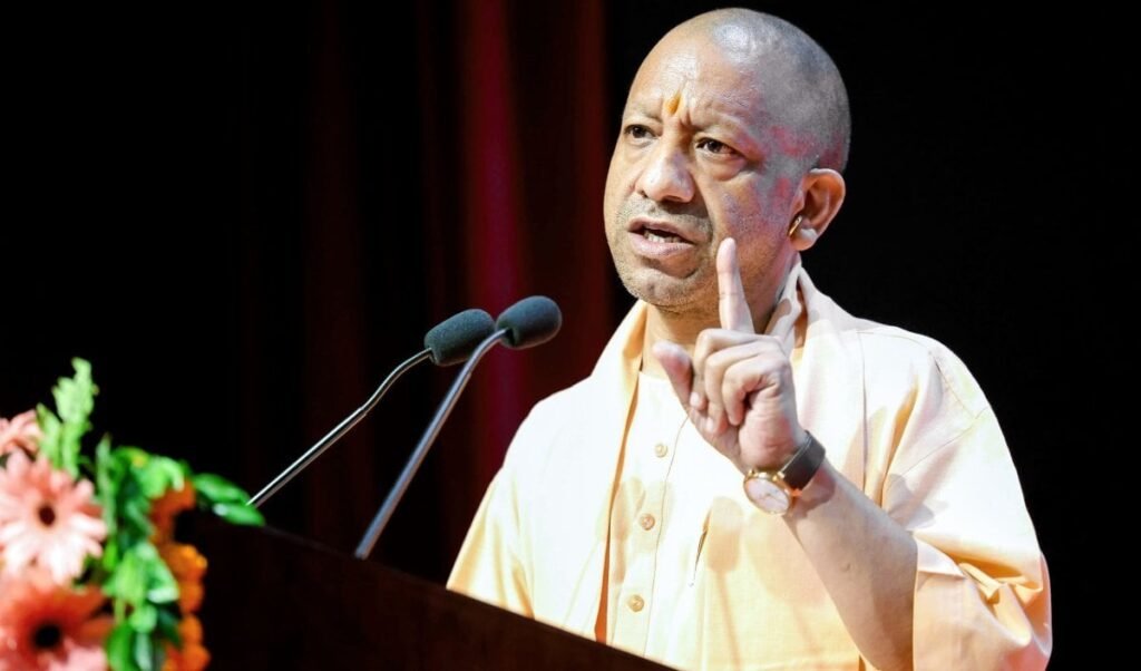 CJP प्रदर्शन पर CM Yogi ने विपक्ष को घेरा, कहा- सत्ता जनादेश से मिलती है, अराजकता से नहीं CJP प्रदर्शन पर CM Yogi ने विपक्ष को घेरा, कहा- सत्ता जनादेश से मिलती है, अराजकता से नहीं