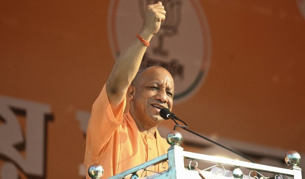 CM Yogi Adityanath ने SP को बताया सैफई सिंडिकेट, कहा- BJP राज में खत्म हुआ दंगों का दौर