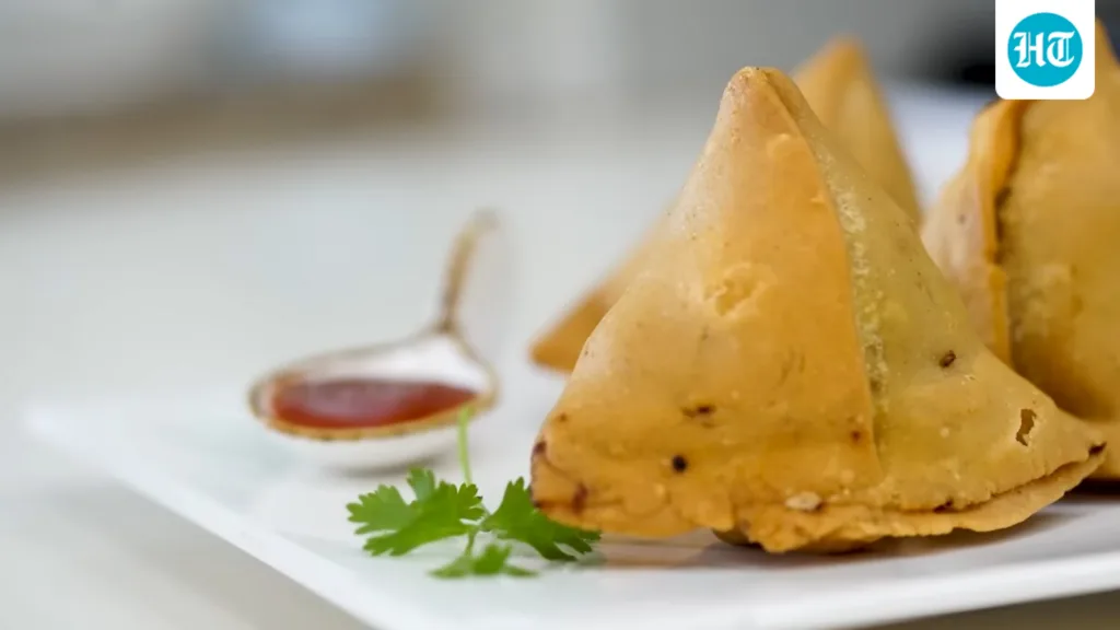 Chef Ranveer Brar’s crispy Punjabi samosa recipe will have you sorted for your evening tea: See step-by-step preparation Chef Ranveer Brar’s crispy Punjabi samosa recipe will have you sorted for your evening tea: See step-by-step preparation