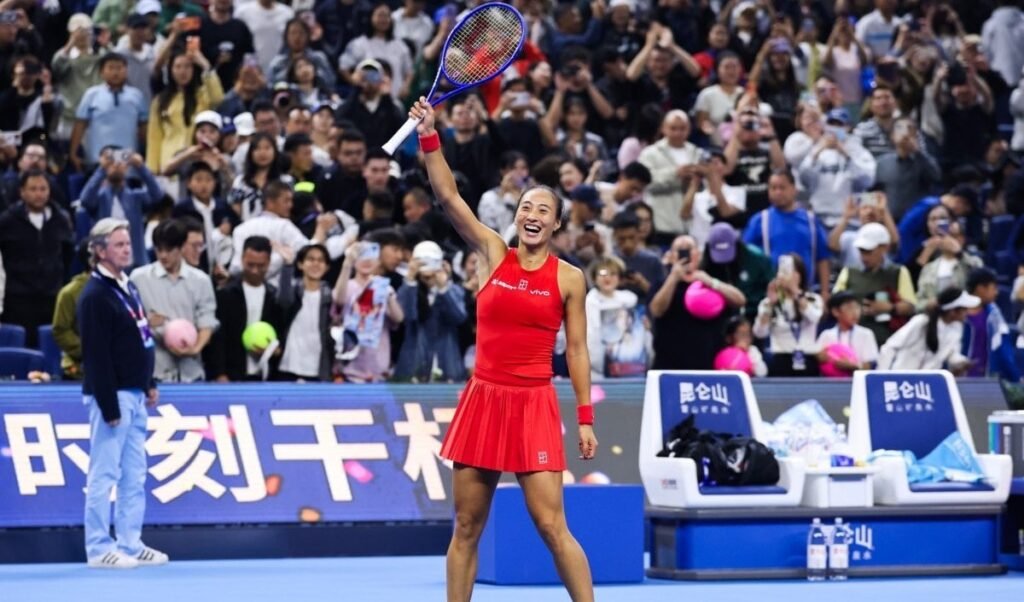 China Open जीतकर Zheng Qinwen कंधे की चोट के कारण Wuhan Open से बाहर हुईं China Open जीतकर Zheng Qinwen कंधे की चोट के कारण Wuhan Open से बाहर हुईं