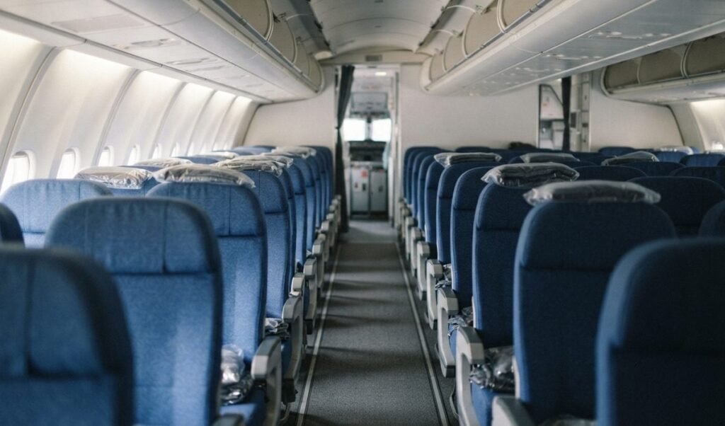 DGCA ने उड़ानों में Mobikins MK PB 04 पावर बैंक ले जाने पर लगाई रोक